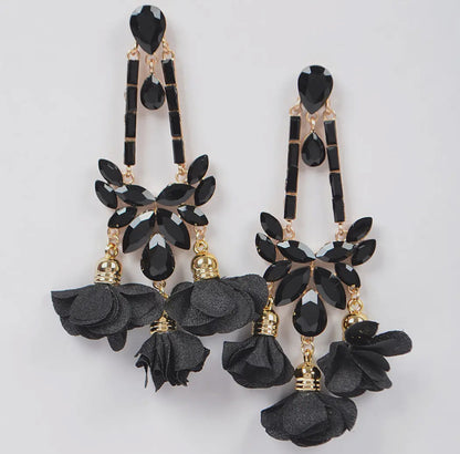 Boucles d'oreilles pendantes à fleurs noires et strass